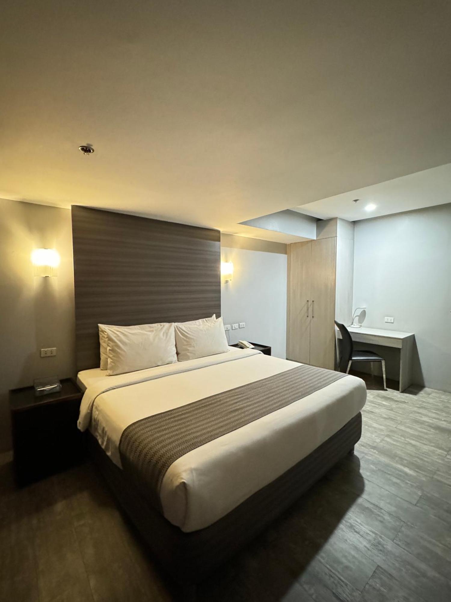 1A Express Hotel Cagayan de Oro Eksteriør billede