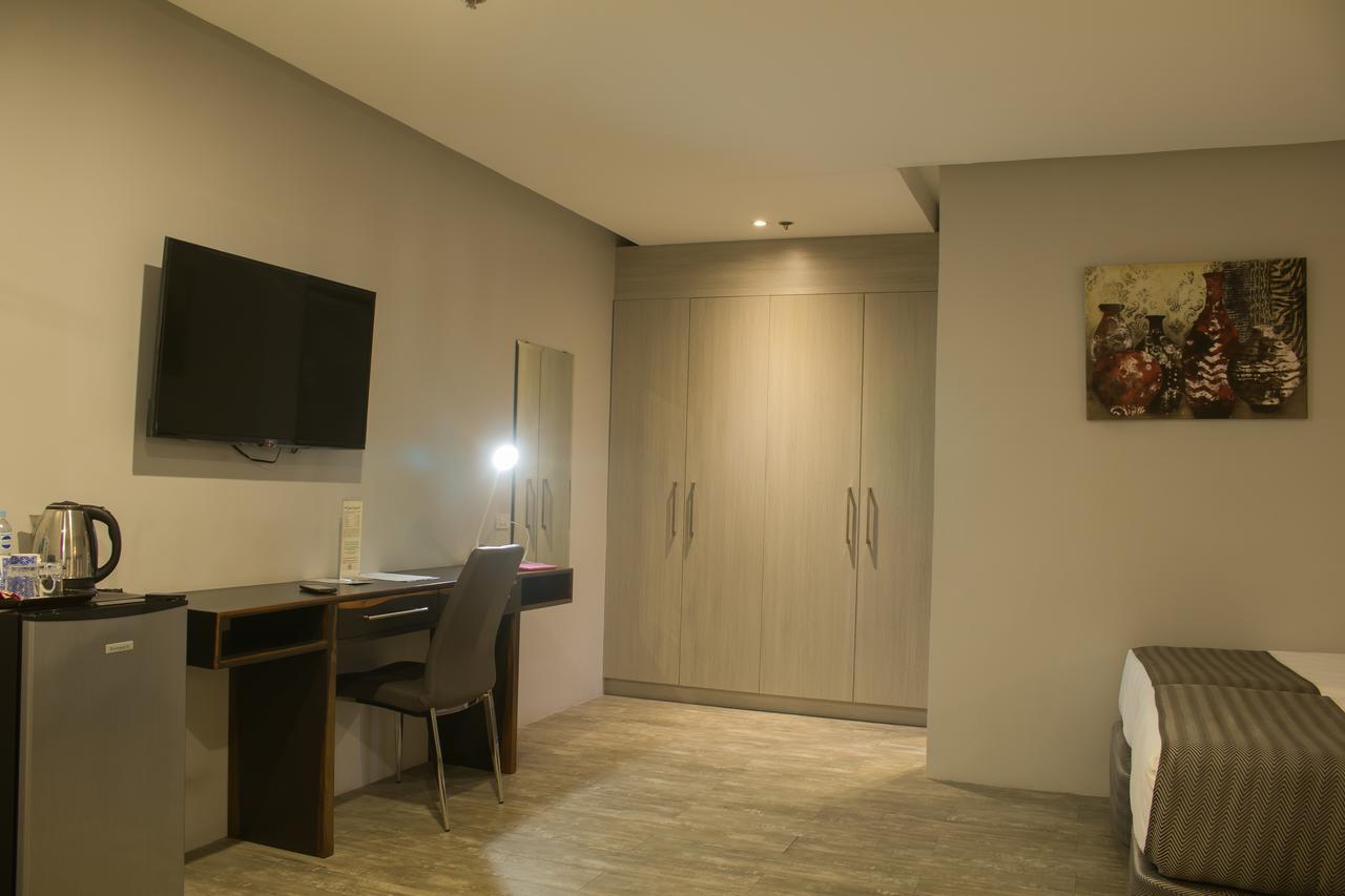1A Express Hotel Cagayan de Oro Eksteriør billede